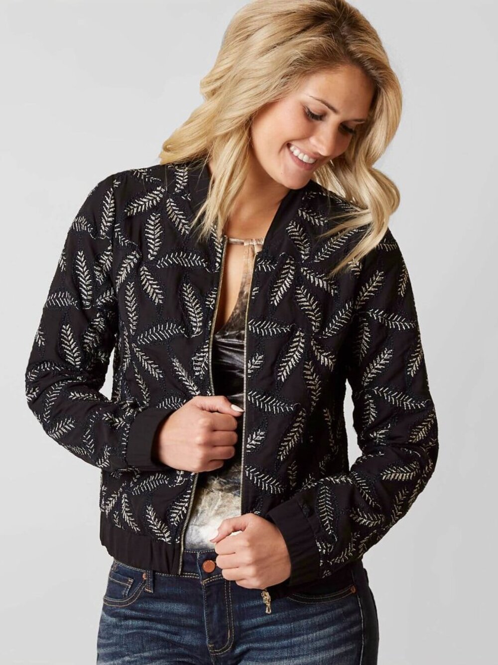 BKE Boutique Bomber Jacket Black Embroidered Leaf Front Pockets Women’s Size LG
